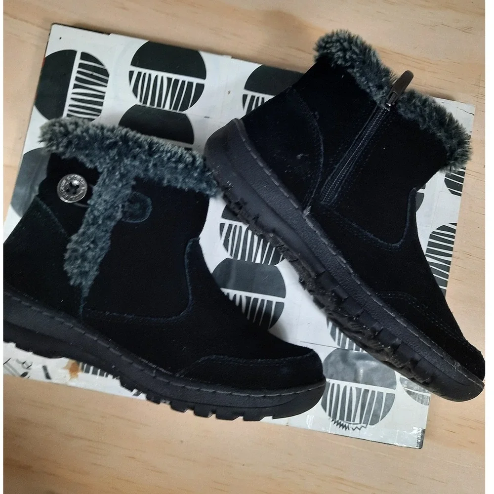Black Suede‎ Faux Fur Khombu Ankle Boots Side Zip Button Detail Womens sz 6